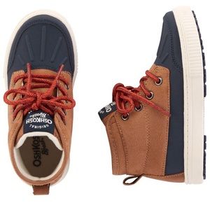 OshKosh Duck Boots Brown/ Navy toddler size 6